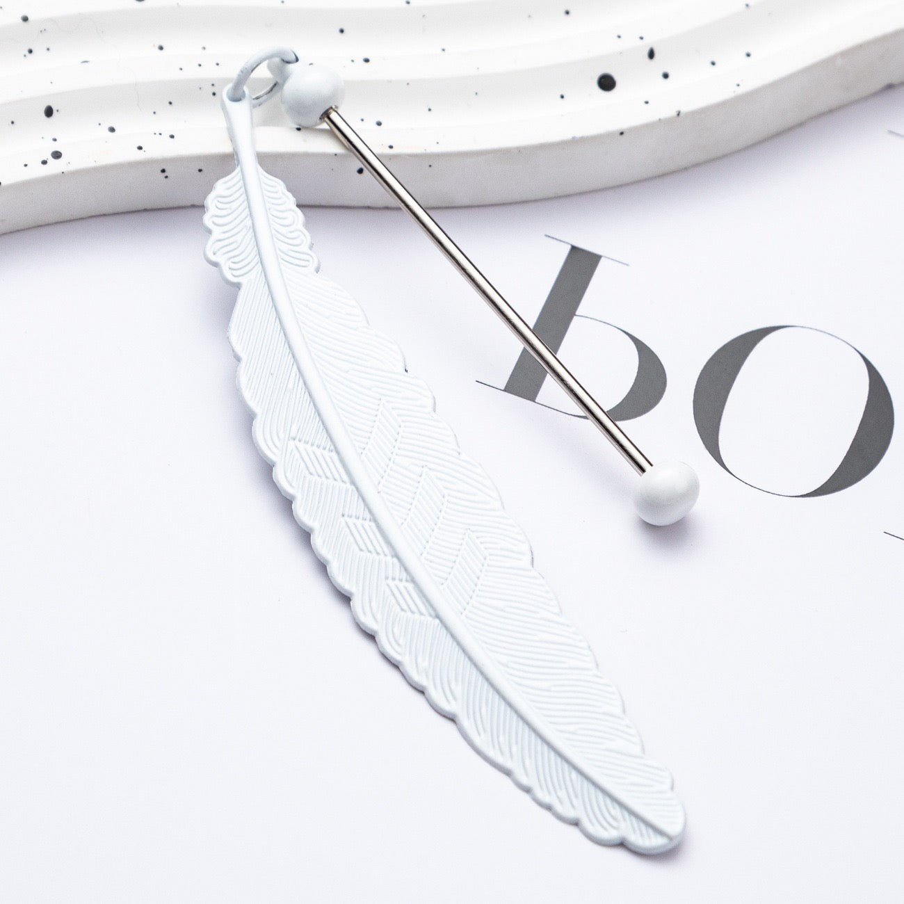 Handmade beaded metal feather bookmark（4PCS）