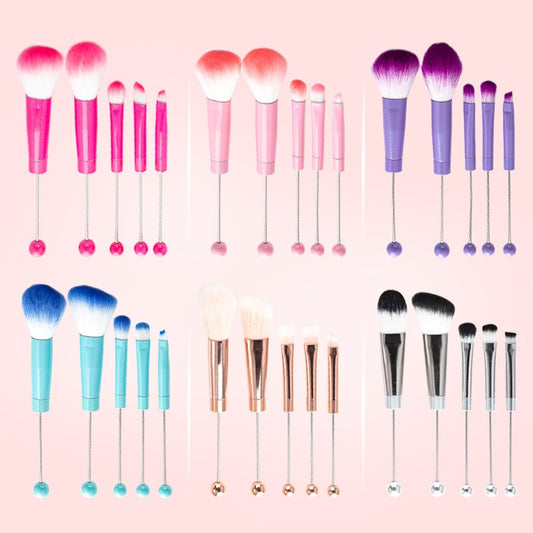 Beaded metal handle and beaded makeup brush set
