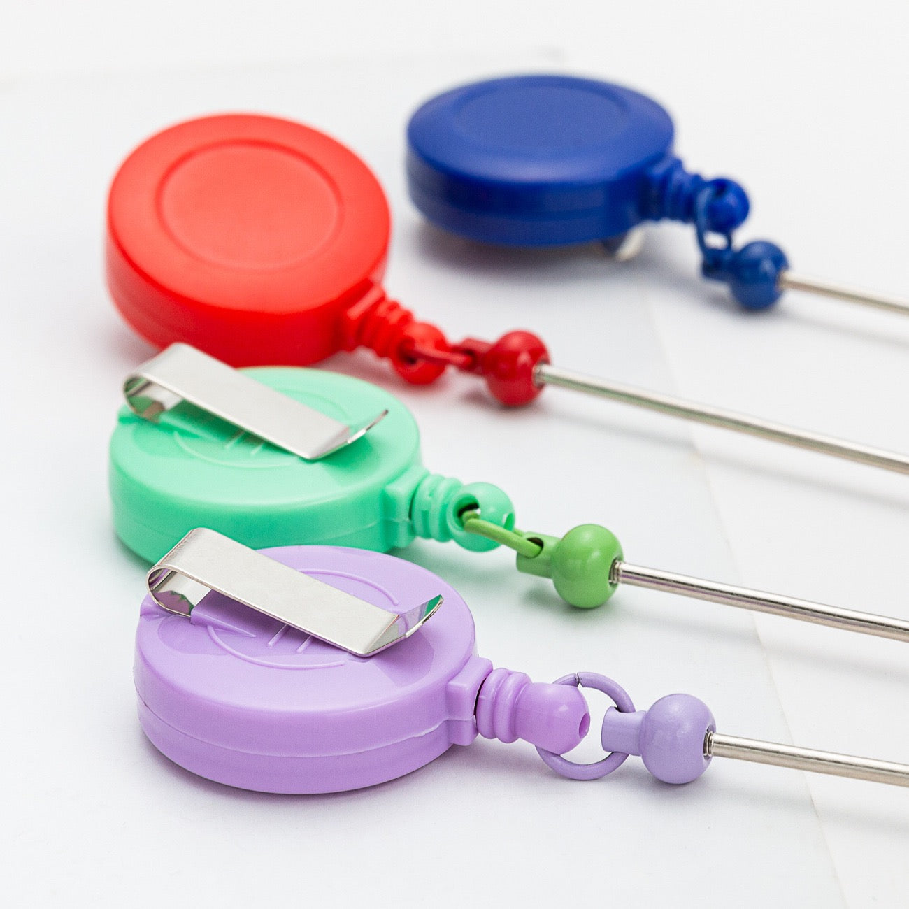 16-Beadable multi-colored badge reel（8PCS）