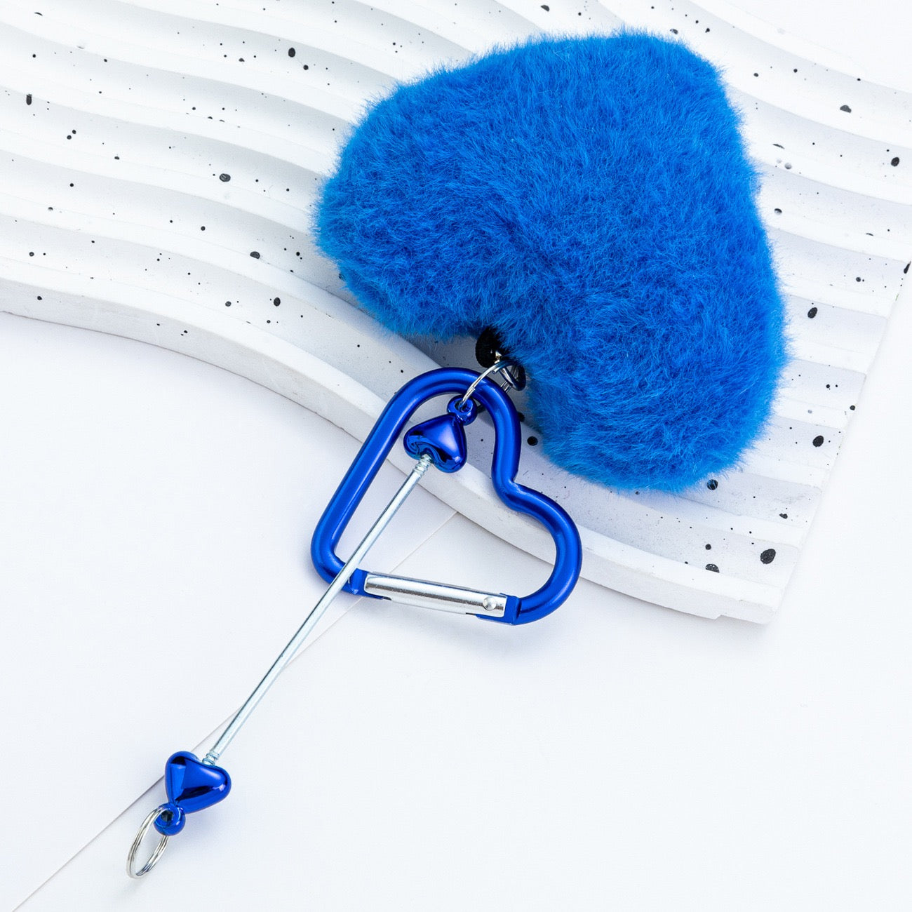 Bead-decorated plush heart-shaped climbing buckle（5PCS）