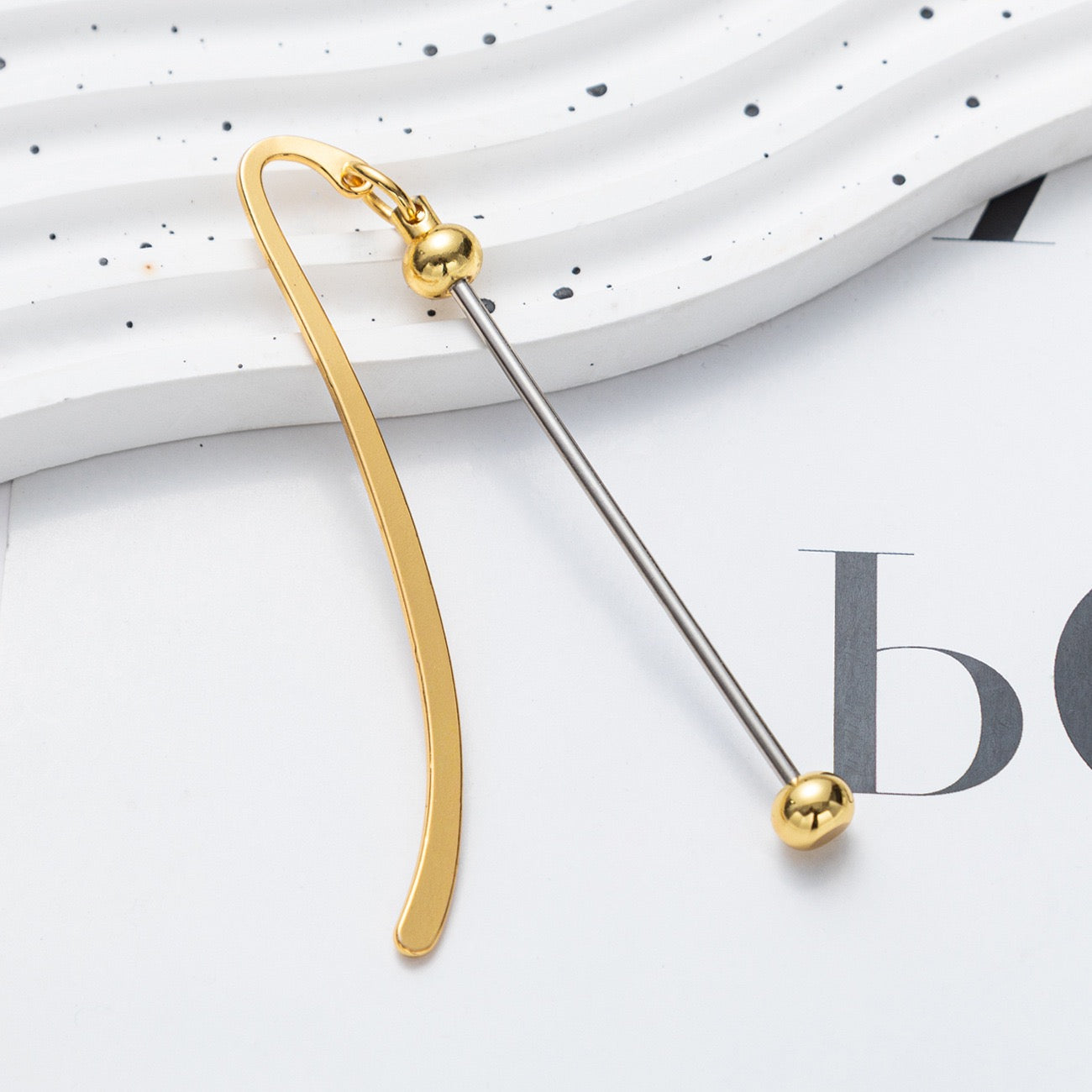 Metal beaded bookmark page clip（7PCS）